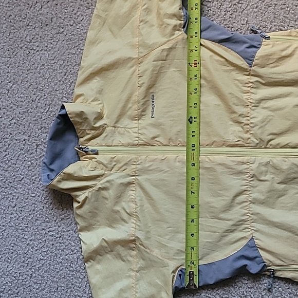 Patagonia Alpine Wind Jacket.‎ Yellow. Women's Size Small. - Picture 10 of 11